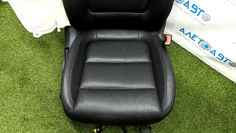 Passenger seat VW Tiguan 09-17 without airbag, black leather, mechanical + electric, shot, for dry cleaning, driftwood, torn wires