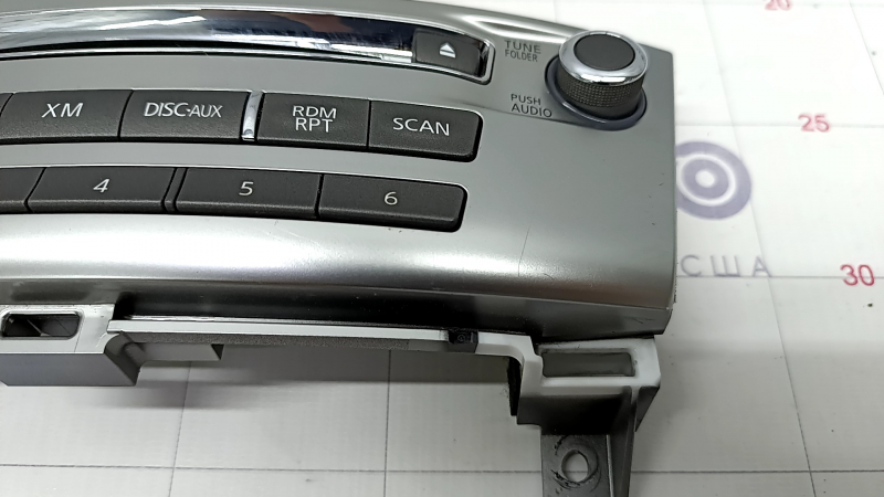 Infiniti JX35 QX60 Audio Control 13- Scratches