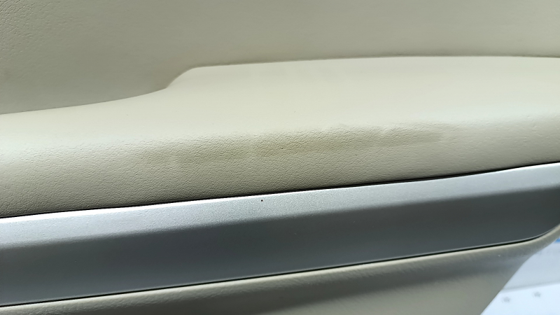 Door trim card rear right Lexus RX300 RX330 RX350 RX400h 04-09 beige with beige insert leather, armrest leather, molding gray, scuffed, scratches