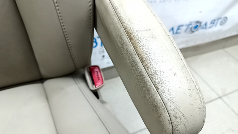 Passenger seat Lexus RX300 RX330 RX350 RX400h 04-09 with airbag, beige leather, electric, worn armrest, scratches