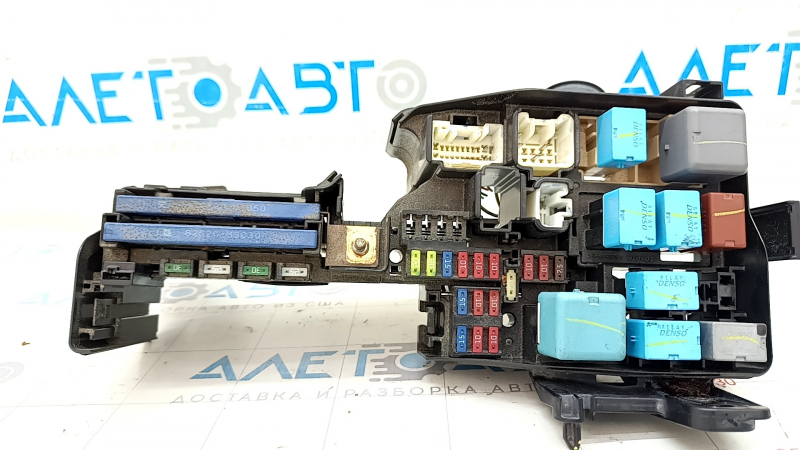 Toyota Camry v40 hybrid underhood fuse box latch broken
