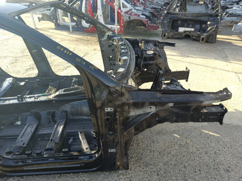 Front right quarter Audi Q5 80A 18-24 on the body, black