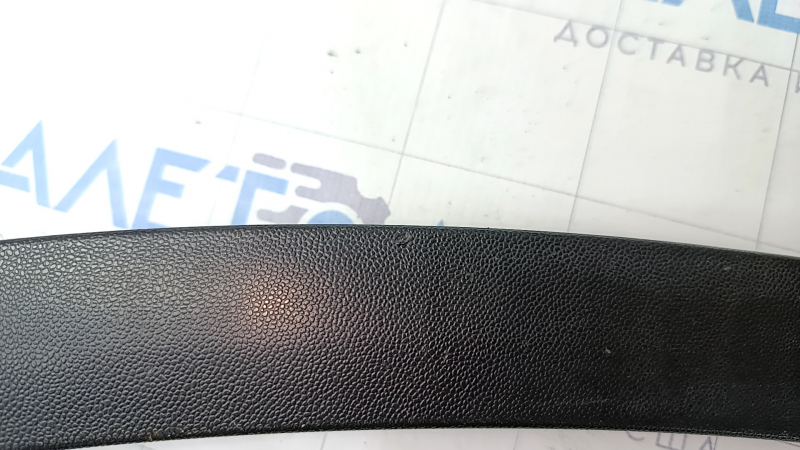 Front right wing arch trim Mercedes GLC 300/350e/43 16-22, broken fasteners, scratches