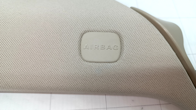 Rear pillar trim in front of the window left Mercedes GLC 16-22 beige, for cleaning