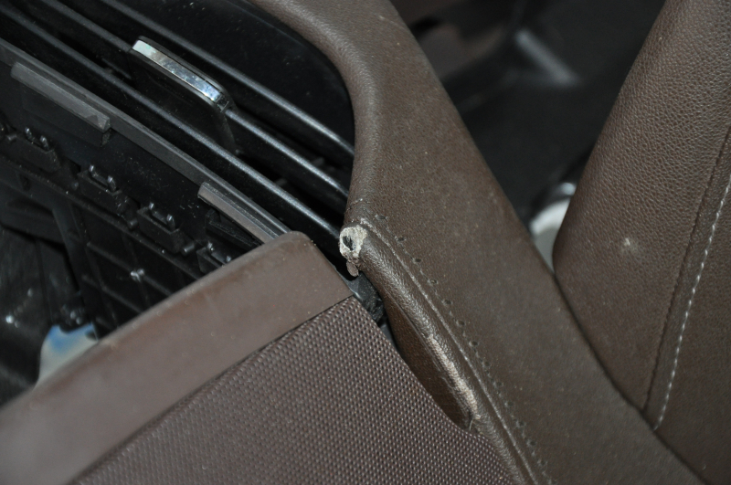 Torpedo front panel without AIRBAG Cadillac ATS 13-19 brown, cracks in leather, abrasions, scratches