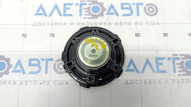 Mercedes GLC 16-22 torpedo speaker driver's knees
