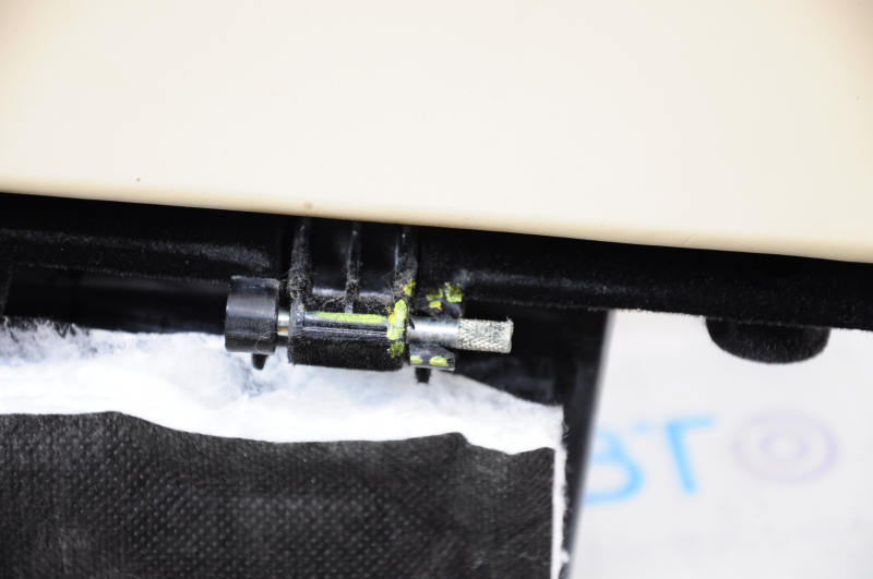 Glove box, glove compartment Tesla Model X 16-21 leather beige, scratches, broken crepe