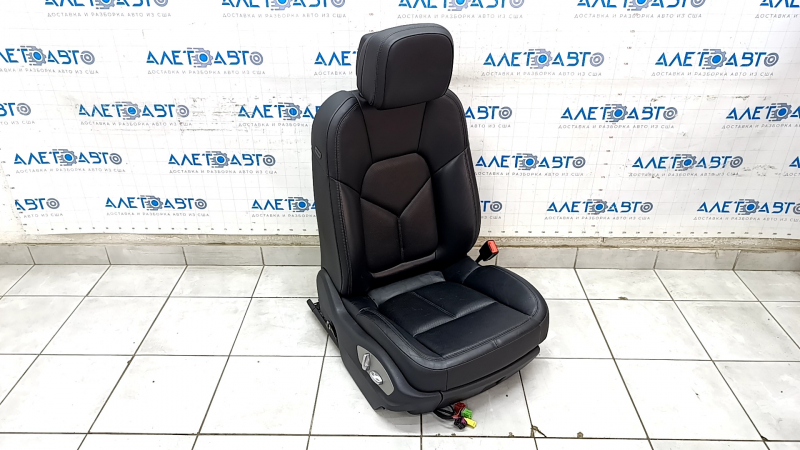Passenger seat Porsche Macan 15-18 with airbag, electric, heated, leather black, scratches