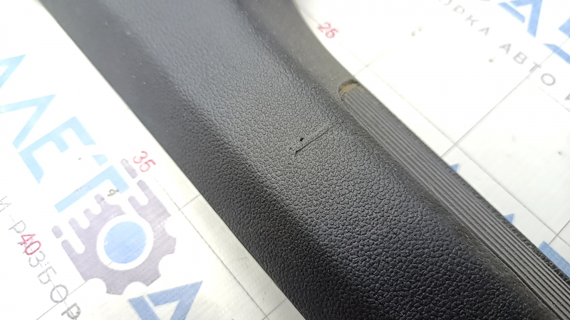 Right threshold trim VW Jetta 19- black with chrome molding and backlight, scratches, bump on the trim