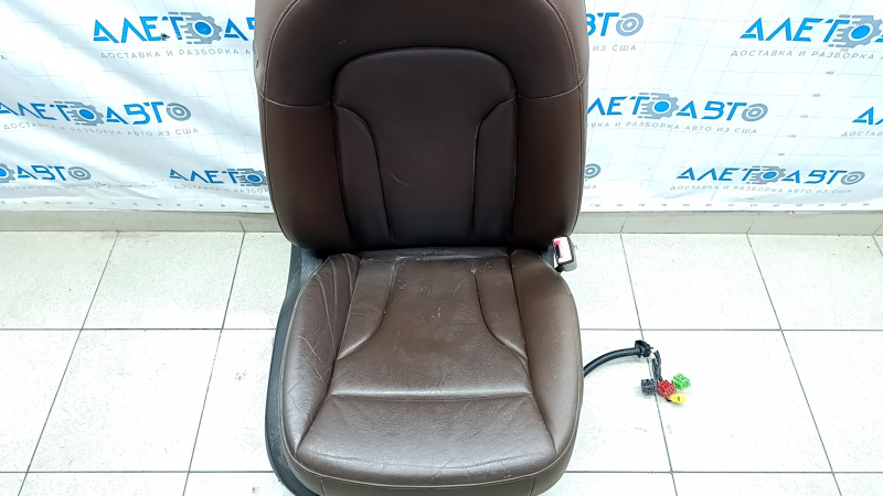 Passenger seat Audi Q5 8R 09-17 with airbag, electric, brown leather, scratches, abrasions