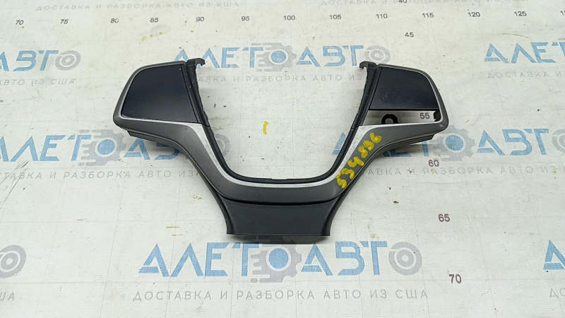 Frame of control buttons on steering wheel Hyundai Elantra AD 17-18 pre-restyling, cracks in fasteners