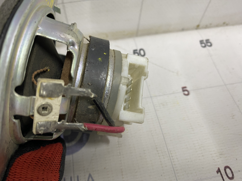 Right tweeter for Toyota Highlander 2001-2007