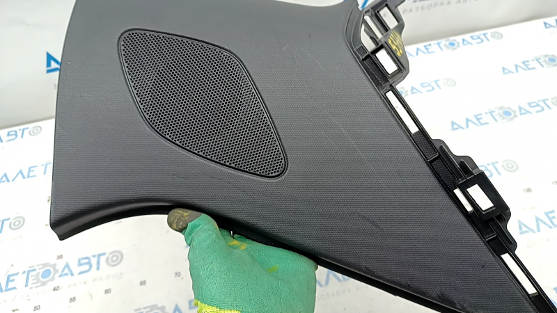 Rear pillar trim behind the window left Audi Q3 8U 15-18 black, scratches
