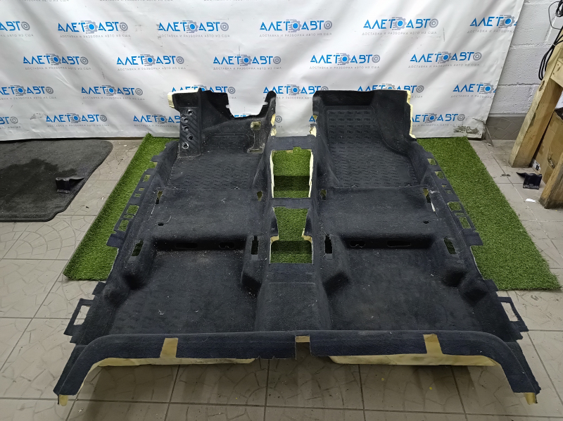 Audi Q3 8U 15-18 black floor covering, dry cleanable