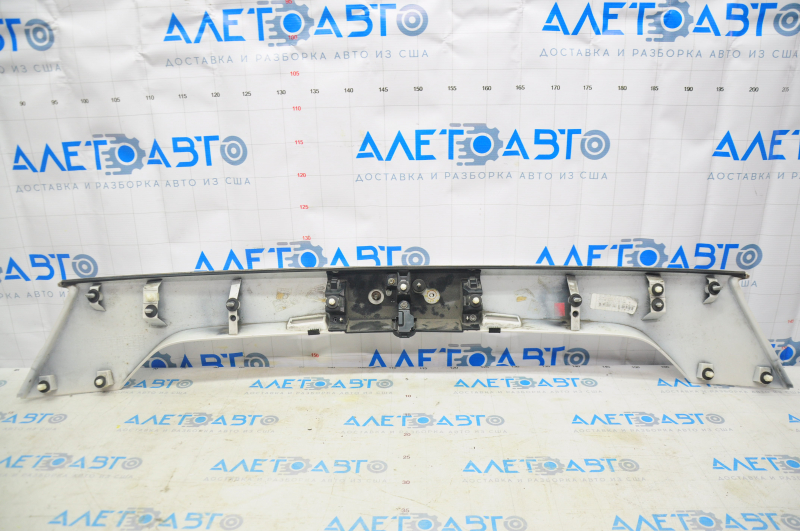 Upper trunk door molding with Ford Escape MK3 emblem 17-19 rest, under camera, emblem mount broken