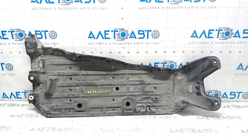 Right fuel tank protection Toyota Avalon 13-18 crack