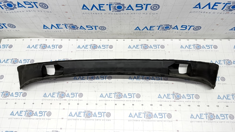 Upper trunk door trim Mercedes W167 GLE 350 450 20-23 on the body, cracks in the fasteners