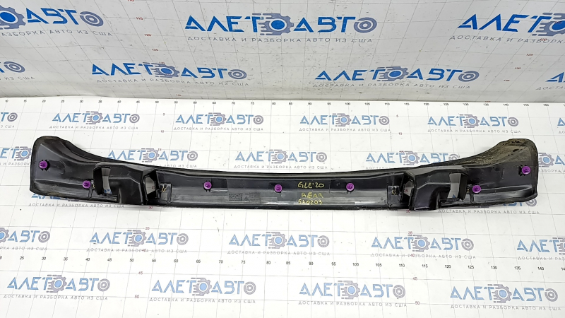 Upper trunk door trim Mercedes W167 GLE 350 450 20-23 on the body, cracks in the fasteners