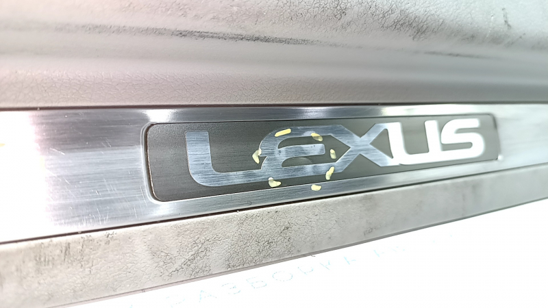 Front right door sill trim Lexus RX350 RX450h 10-12 gray, with chrome trim, worn, bumps on chrome
