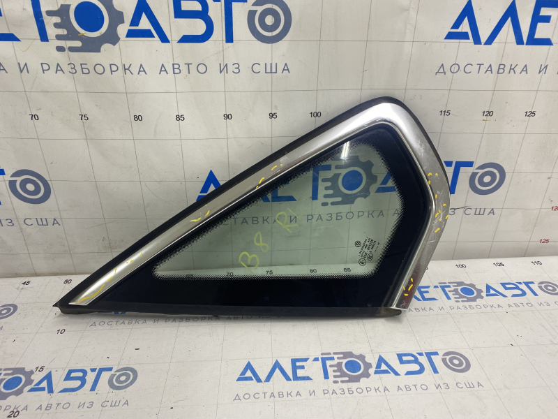 Window blind glass rear left VW Passat b8 16-19 USA chrome, scratches on chrome, tear of seal