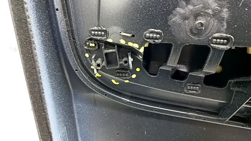 Door trim card front right Volvo XC90 16-22 leather black, wood insert, broken fastening, scratches