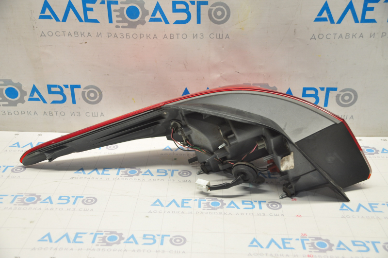 Outer wing lamp right Hyundai Elantra UD 11-13 pre-rest, scratches, broken mount
