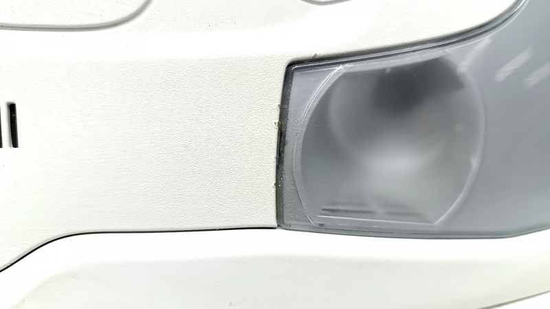 Front light Jeep Renegade 15 - no sunroof, broken mount, scuffs