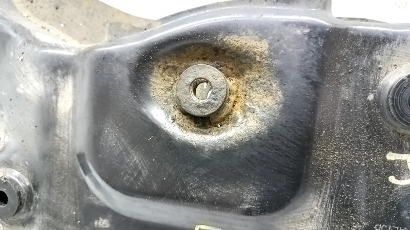 Front subframe Volvo XC90 16-22 without air suspension, rusty, cracked silent blocks
