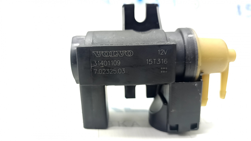 Volvo XC90 16-23 Boost Vacuum Pressure Solenoid Valve