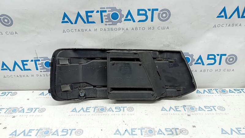 Front bumper grille left Audi Q7 16-19 black gloss for parking sensors without radar, with plug, sand