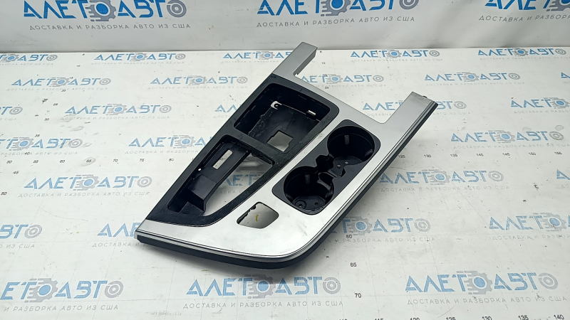 Audi Q7 16 center console trim - aluminum with dark wood, peeling paint