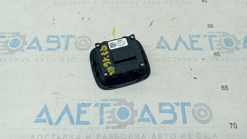 Rear seat tilt buttons left Audi Q7 16 - black with overlay, in pillar overlay
