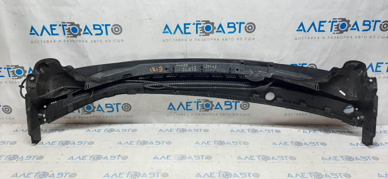 Windscreen wiper grille plastic Hyundai Elantra UD 11-16 abrasions, no fragments