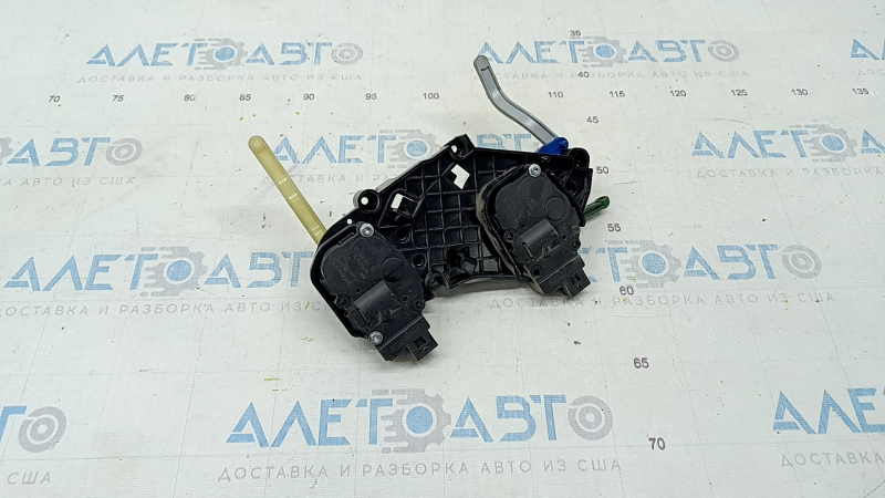 Actuators motors drive heater air conditioner Audi A4 B8 08-16 with bracket