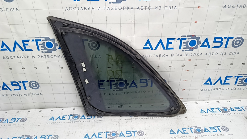 Window blind glass rear right Audi Q5 8R 09-17 scratches on glass