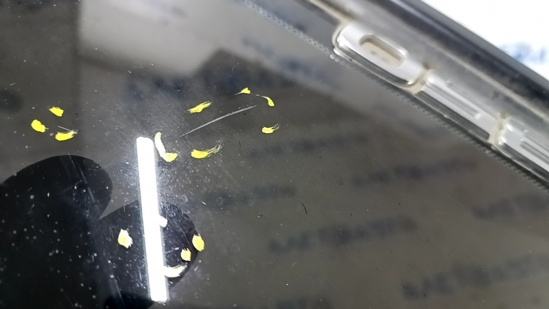 Window blind glass rear left Nissan 350z scratches on glass
