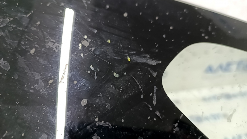 Window blind glass rear left Honda CRZ 11-16 scratches on glass