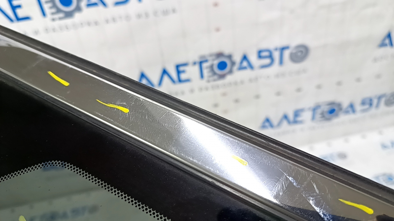 Window blind glass rear right Nissan Murano z52 15- chrome scratches on chrome