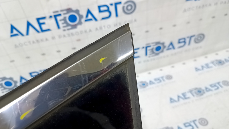 Window blind glass rear right Infiniti JX35 QX60 13- scratches on chrome, tear of seal