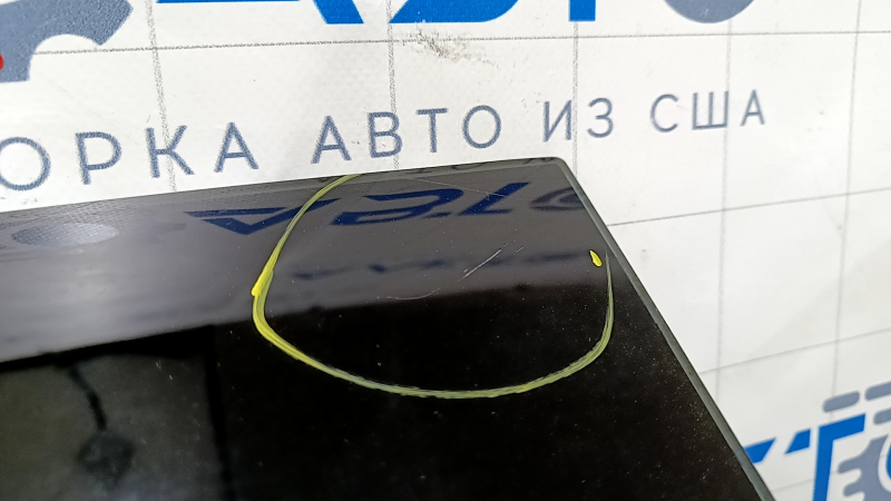 Window blind glass rear right Ford Transit Connect MK2 13 - scratches on glass