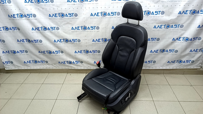 Driver's seat Audi Q5 8R 09-17 with airbag, electric, leather black, dents on leather