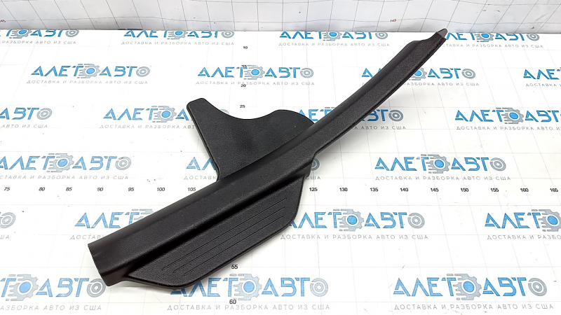 Door sill trim rear left Hyundai Sonata 11-15 black, type 2, worn, broken fastening