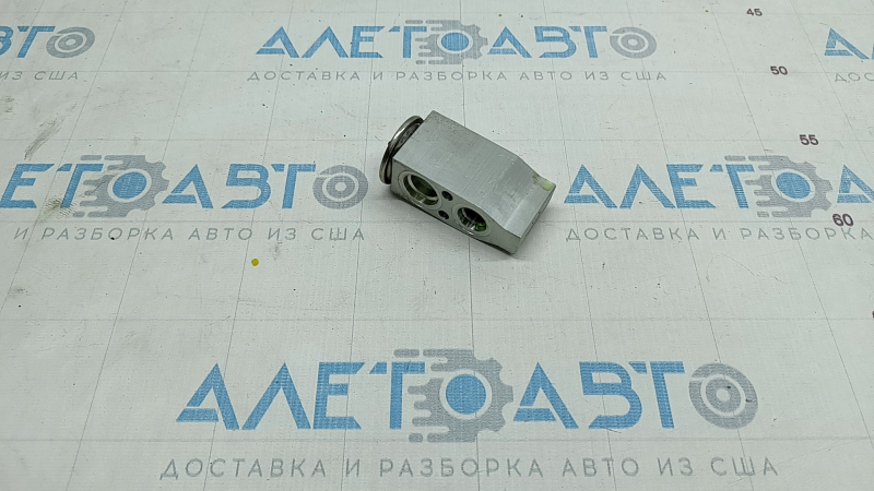 Infiniti JX35 QX60 13- Air Conditioner Heater Valve
