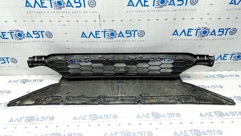 Lower grille front bumper center Honda Clarity 18-21 usa, scratches