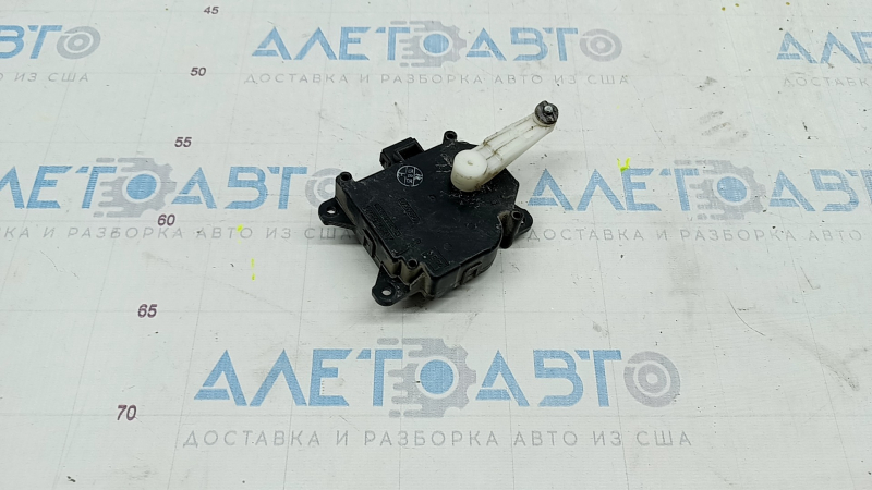 Actuator motor for the left heater air conditioner on a Lexus GX470 03-09