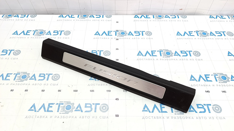 Door sill trim front left Ford Fusion mk5 13-20 black, with chrome trim, worn