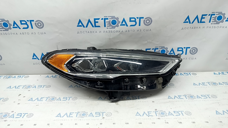 Front right headlight complete Ford Fusion mk5 17-20 LED, with DRL, sand, chip, broken fastener