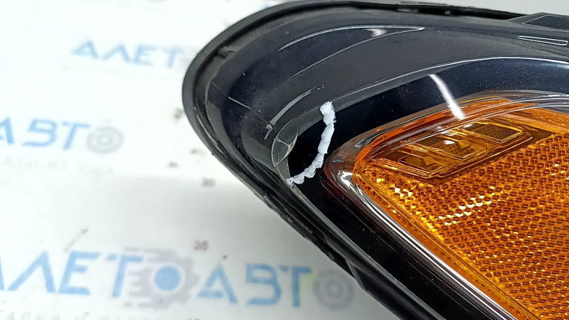 Front right headlight complete Ford Fusion mk5 17-20 LED, with DRL, sand, chip, broken fastener
