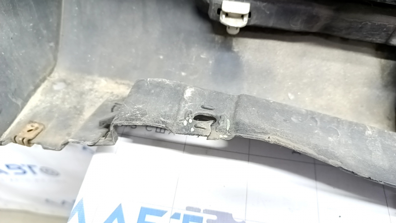 Left threshold Toyota Camry v50 12-14 usa LE XLE with chrome, graphite, broken fasteners, scratches, dented