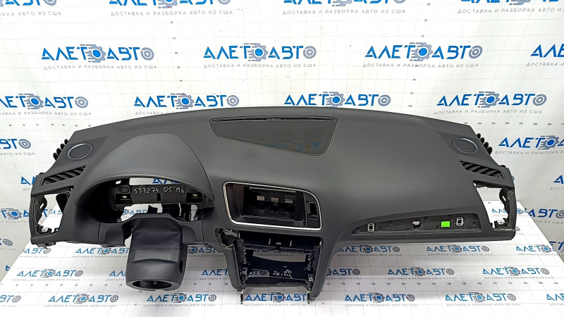 Torpedo front panel with AIRBAG Audi Q5 8R 09-17 black Bang and Olufsen, scratch